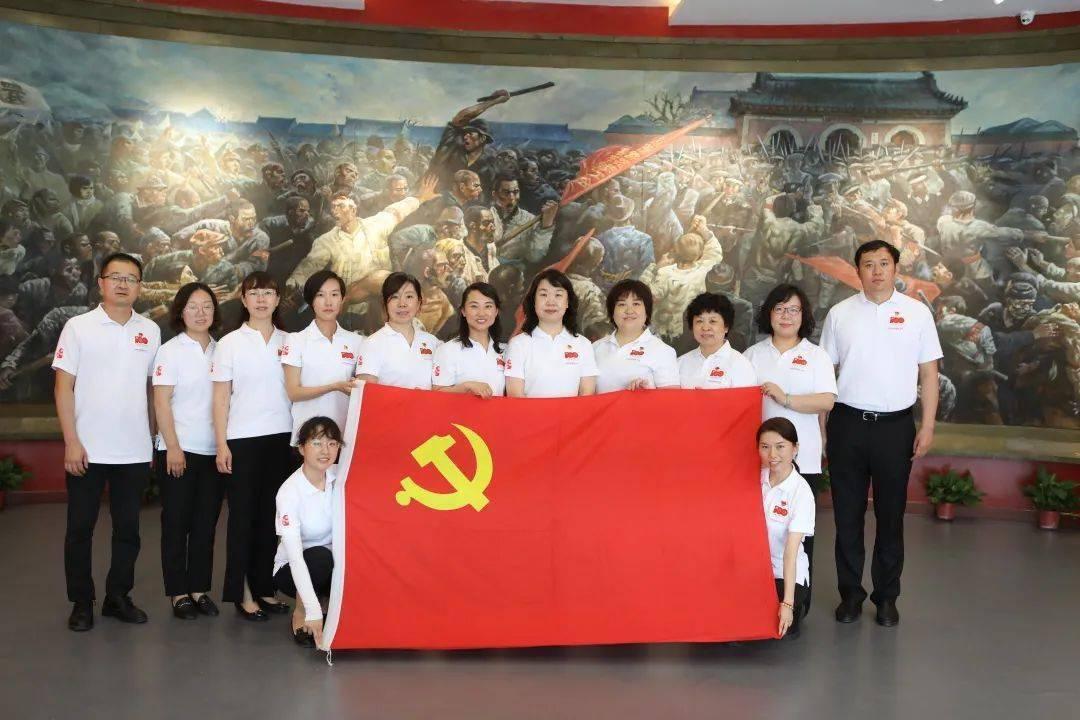地板冒岩浆无敌版